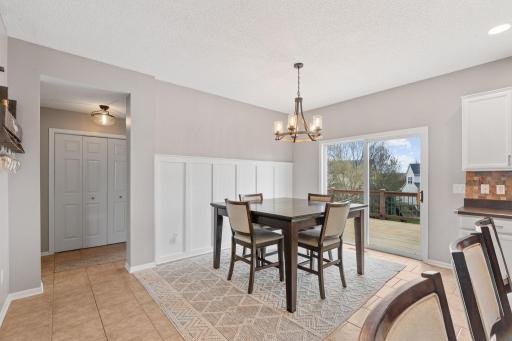 Additional dining space is perfect for entertaiing!