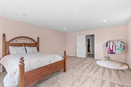 14121 55th Avenue N, Minneapolis, MN 55446