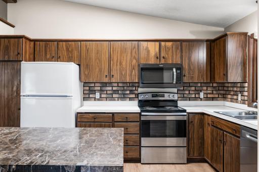 6737 Camden Avenue N, Brooklyn Center, MN 55430