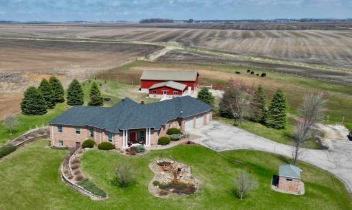 10599 State Highway 56, Le Roy, MN 55951