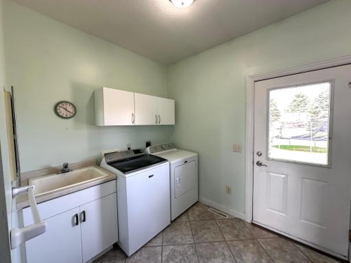 10599 State Highway 56, Le Roy, MN 55951