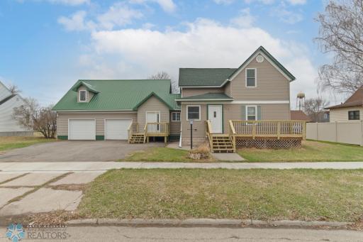 513 W 2nd Avenue W, Halstad, MN 56548