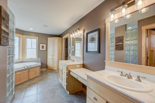 1185 County Road V, Hudson, WI 54016