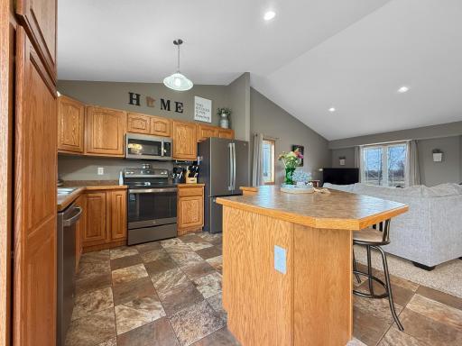 Photo for 2012 Washington Avenue, Thief River Falls, MN 56701 - Listing #6708631 02f539617be330301d953d670f707d38e8916587.jpg