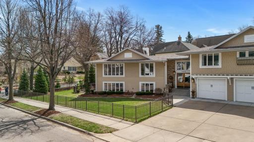 3800 Abbott Avenue S, Minneapolis, MN 55410