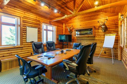 1001 Naylor Drive SE, Bemidji, MN 56601