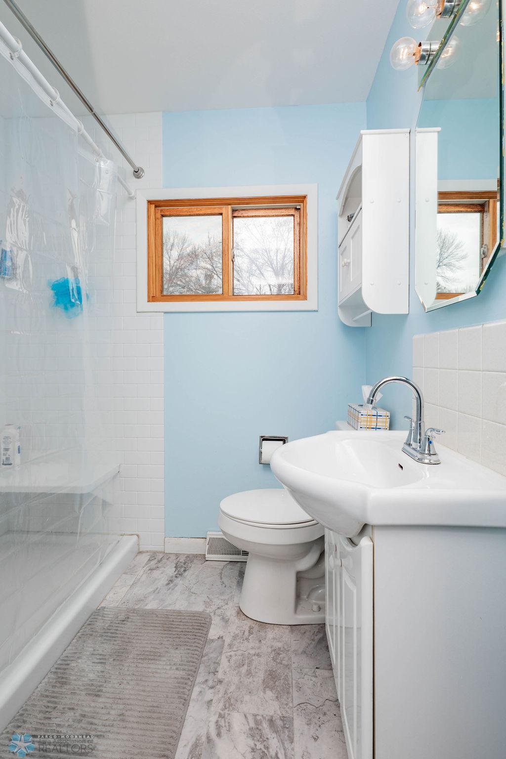 Updated Main Floor Bathroom