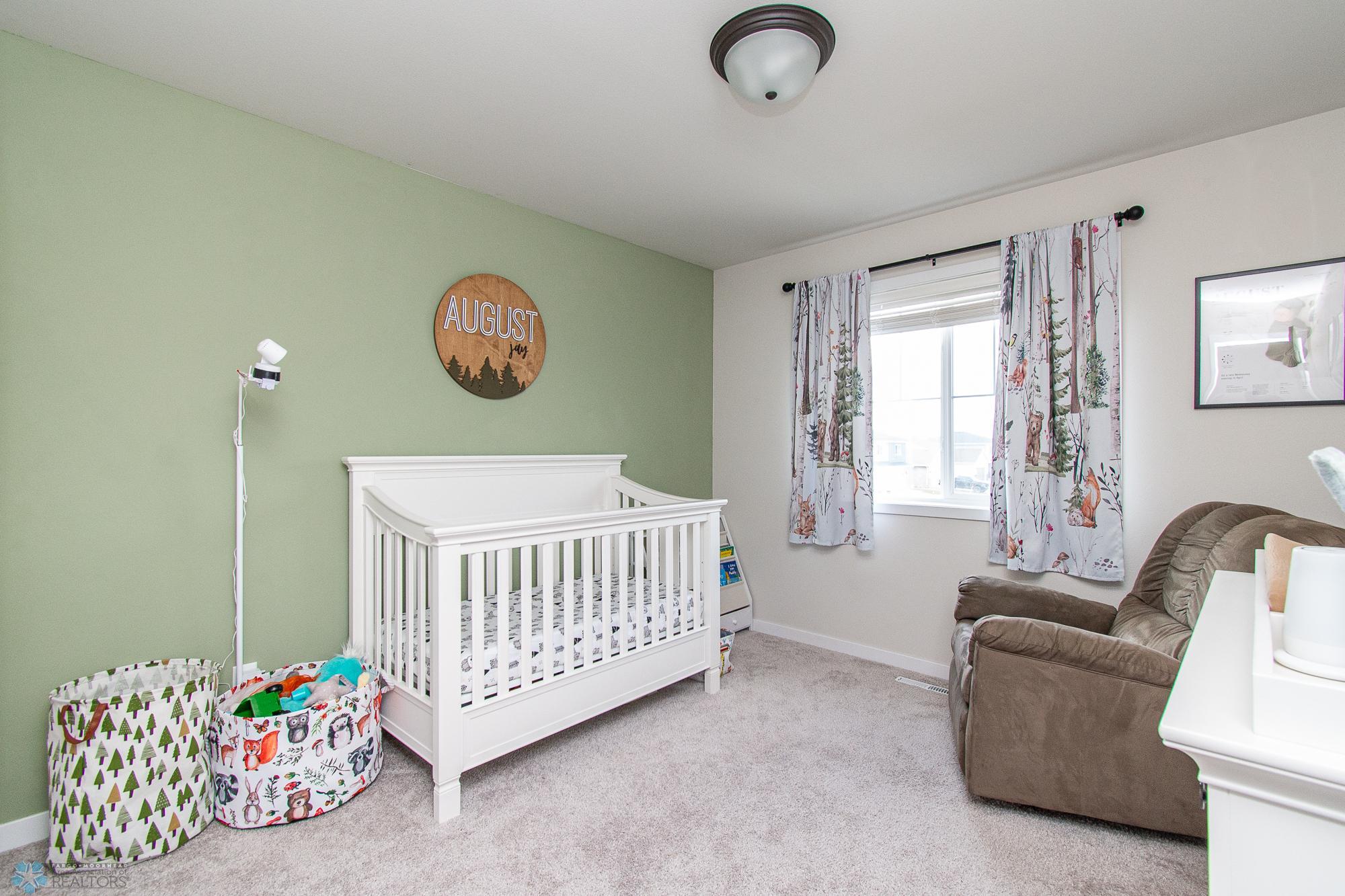 Bedroom 2 - Upper Level