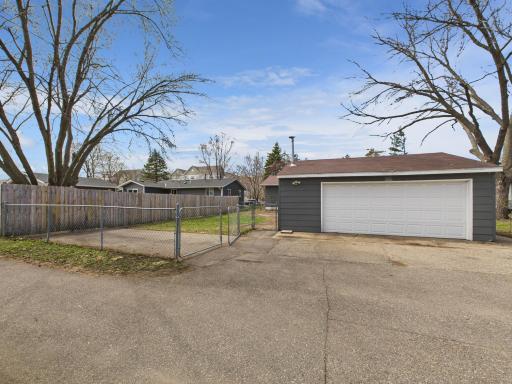 232 N 37th Avenue, Saint Cloud, MN 56303