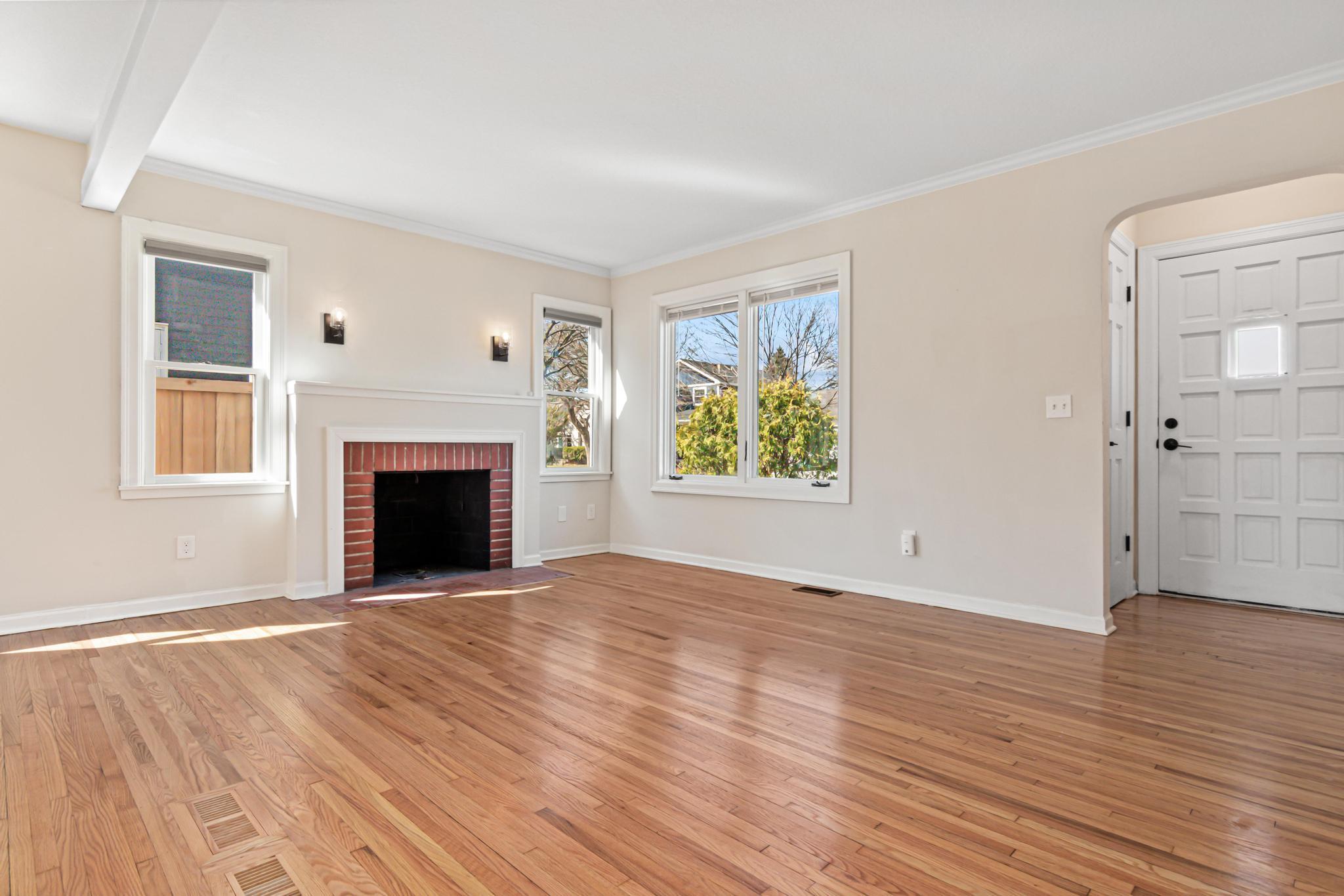 6021 3rd Avenue S-7.jpg