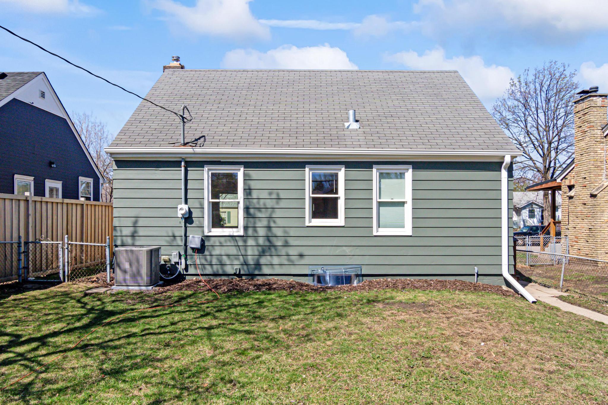 6021 3rd Avenue S-20.jpg
