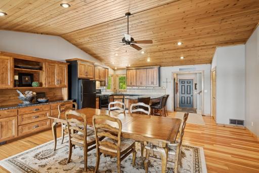 11847 Gulden Avenue NW, Maple Lake, MN 55358