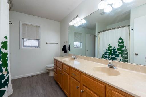 2026 Valley View Drive, North Mankato, MN 56003