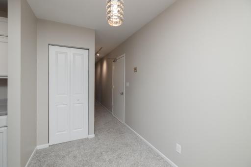 666 Ashland Avenue, 1, Saint Paul, MN 55104