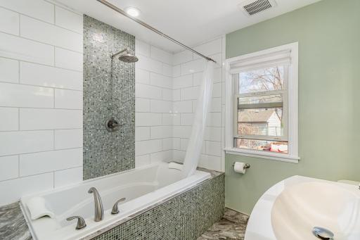 2729 Colorado Avenue S, Minneapolis, MN 55416