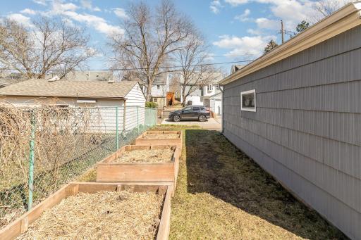 2729 Colorado Avenue S, Minneapolis, MN 55416