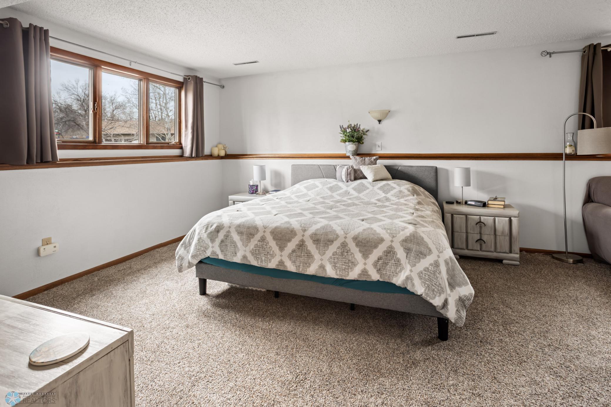 Lower Bed