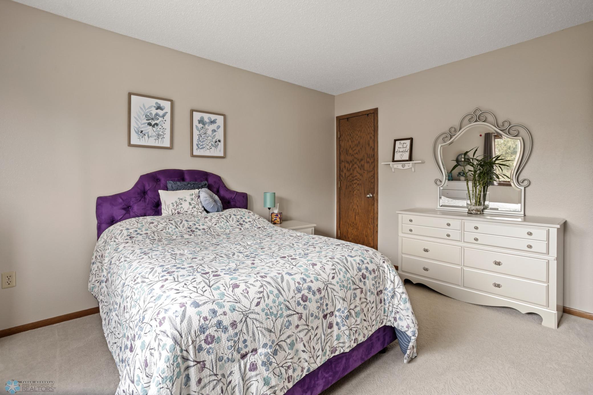 Upper Bed