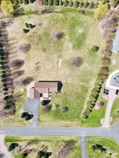 1573 Mark Court, Shakopee, MN 55379