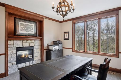6671 Amberwood Lane, Chanhassen, MN 55317