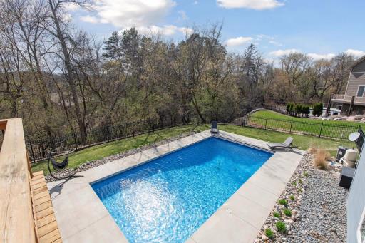 6671 Amberwood Lane, Chanhassen, MN 55317
