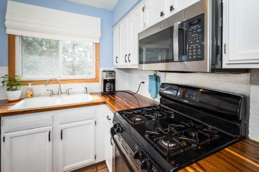 8060 77th Street S, Cottage Grove, MN 55016