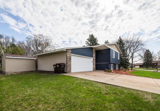 8060 77th Street S, Cottage Grove, MN 55016