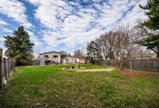 8060 77th Street S, Cottage Grove, MN 55016