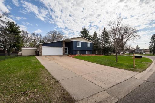 8060 77th Street S, Cottage Grove, MN 55016