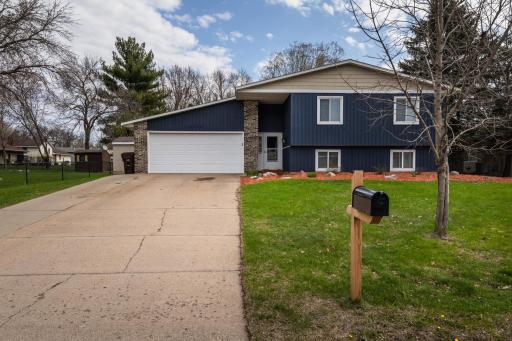 8060 77th Street S, Cottage Grove, MN 55016