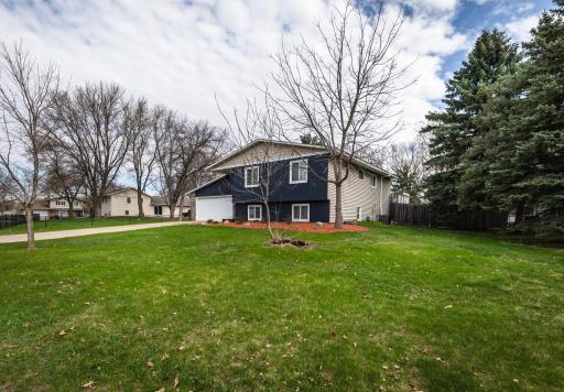 8060 77th Street S, Cottage Grove, MN 55016