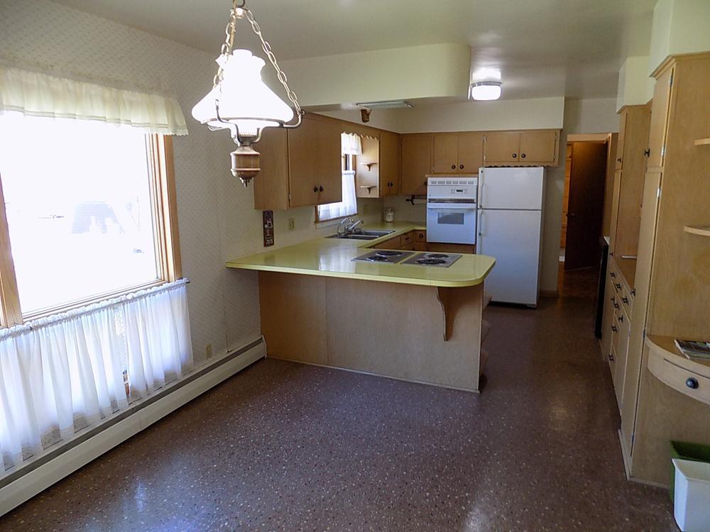 kitchen1.jpg