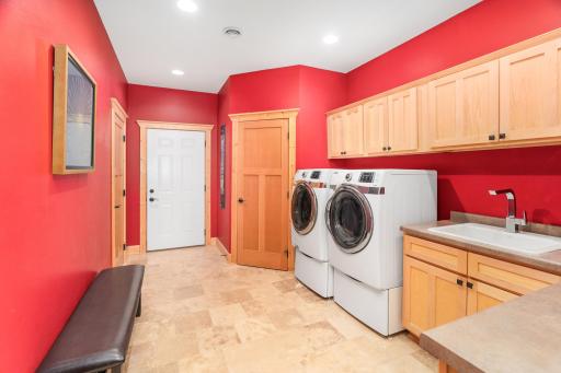 5370 Mckinley Drive, Hermantown, MN 55811