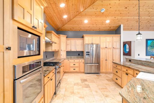5370 Mckinley Drive, Hermantown, MN 55811