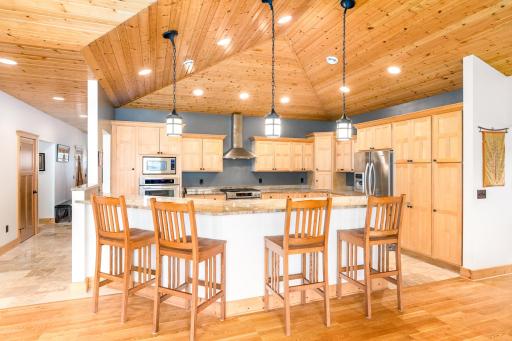 5370 Mckinley Drive, Hermantown, MN 55811