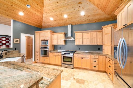 5370 Mckinley Drive, Hermantown, MN 55811