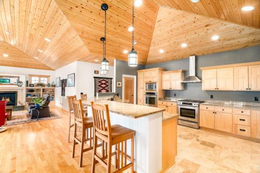 5370 Mckinley Drive, Hermantown, MN 55811