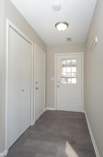 8539 Maplebrook Parkway N, Minneapolis, MN 55445