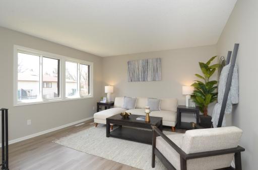 8539 Maplebrook Parkway N, Minneapolis, MN 55445