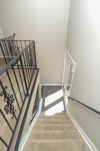 8539 Maplebrook Parkway N, Minneapolis, MN 55445