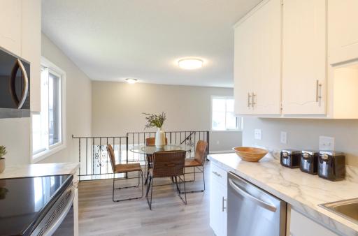 8539 Maplebrook Parkway N, Minneapolis, MN 55445
