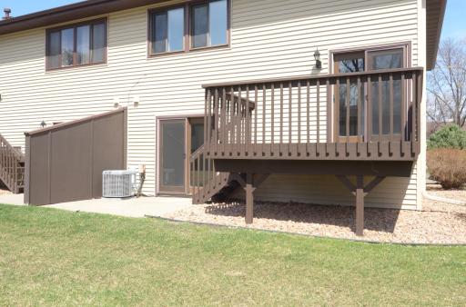 8539 Maplebrook Parkway N, Minneapolis, MN 55445