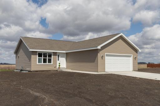214 4th Place, Claremont, MN 55924