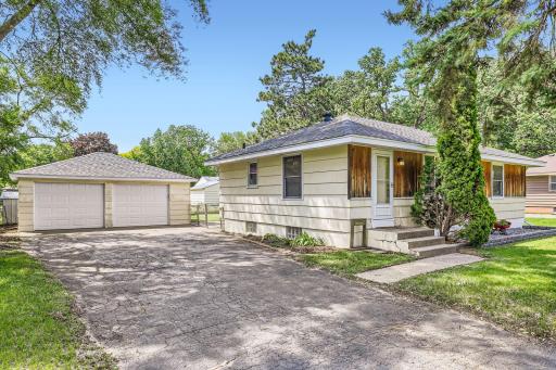 11352 Olive Street NW, Coon Rapids, MN 55448