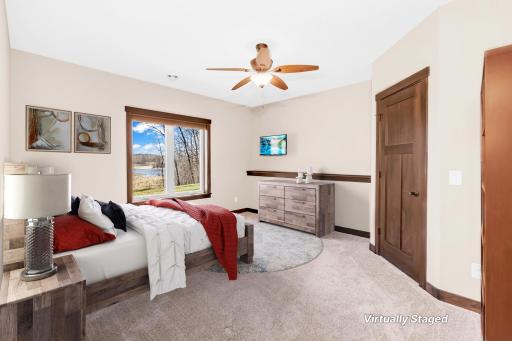 21397 Crimson Court, Lakeville, MN 55044