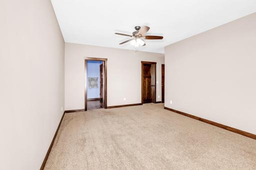 21397 Crimson Court, Lakeville, MN 55044