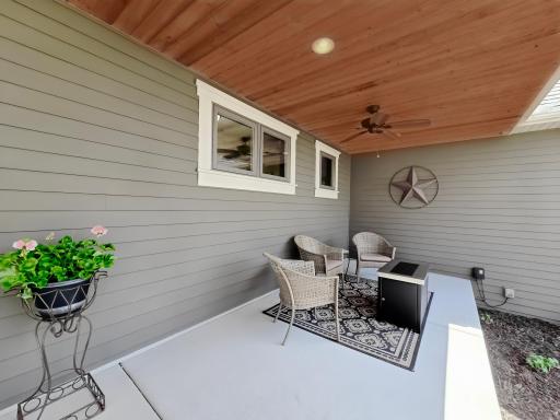 21397 Crimson Court, Lakeville, MN 55044