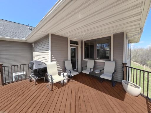 21397 Crimson Court, Lakeville, MN 55044