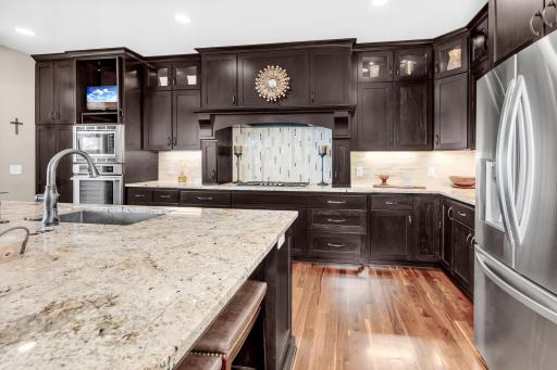 21397 Crimson Court, Lakeville, MN 55044