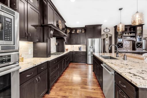 21397 Crimson Court, Lakeville, MN 55044